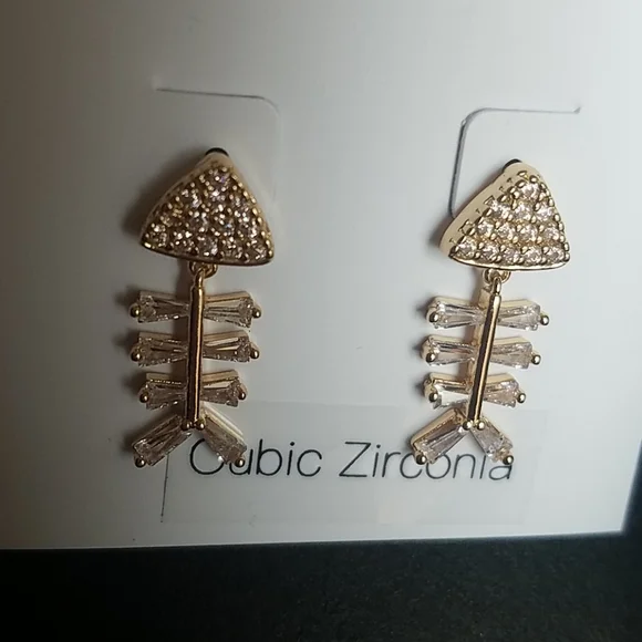 Betsey Johnson fish skeleton bone earrings - Picture 2 of 4